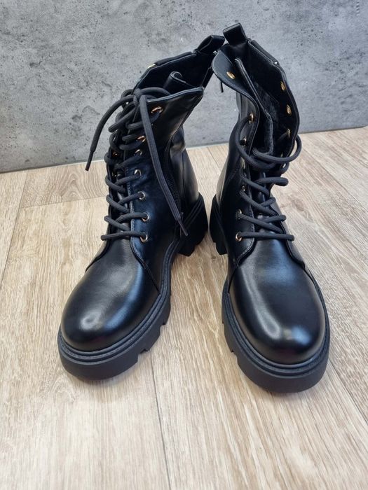 Buty  Haidra    .