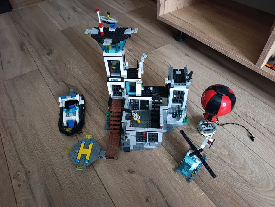 LEGO więzienna wyspa 60130