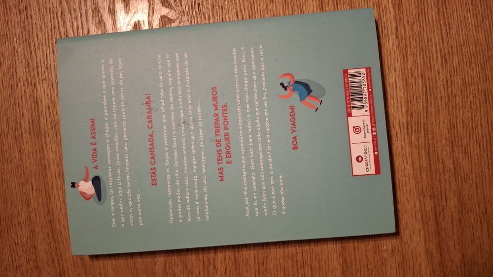 Livro "Sapatos e Pessoas"