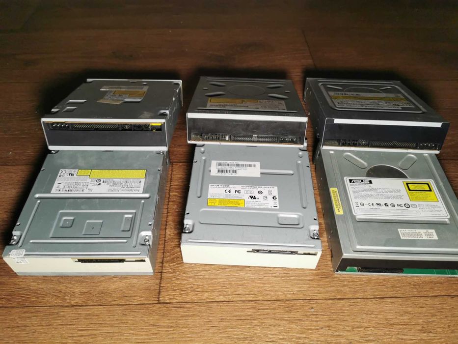 Оптические ДВД приводы , 6 шт DVD ROM