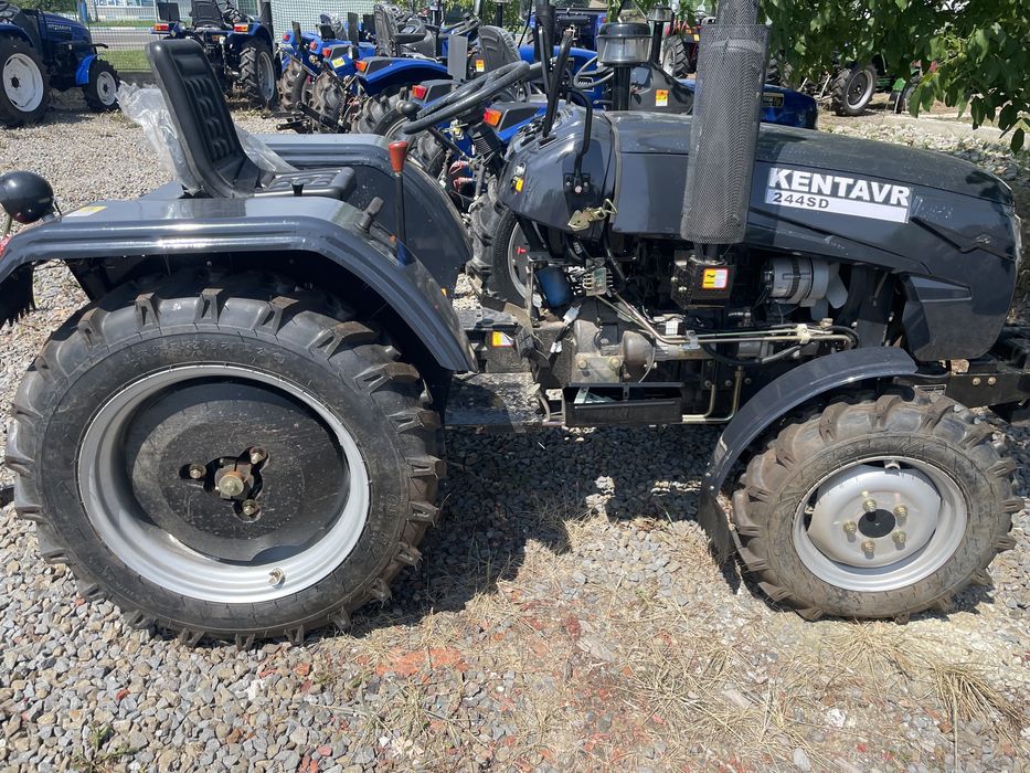 Мінітрактор 244 дв dw kentavr повний привід