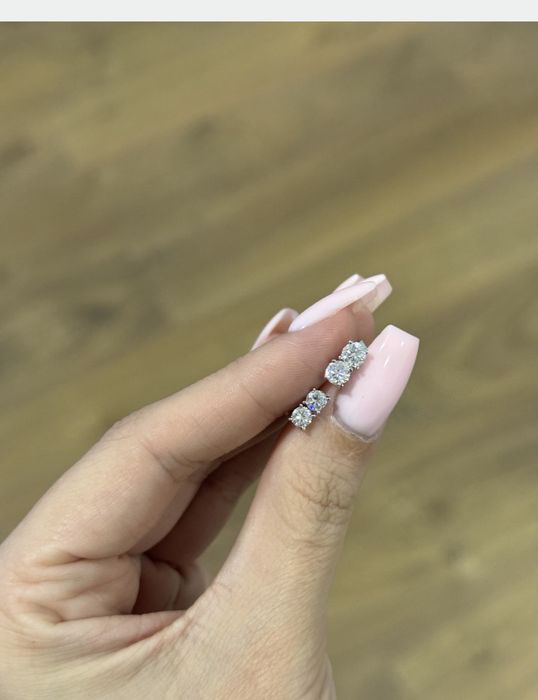 Сережки пусети з муасанітами