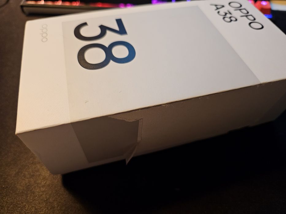 Oppo A38 dourado 128gb