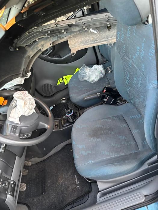 Opel Corsa C gasolina para peças