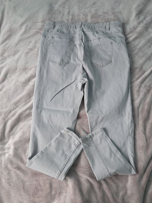 Szare spodnie damskie New Look  r.48