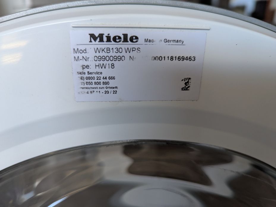 Пральна машинка Miele W1 8 kg A+++ 8 kg  Б/В Пралка  WKB130WPS