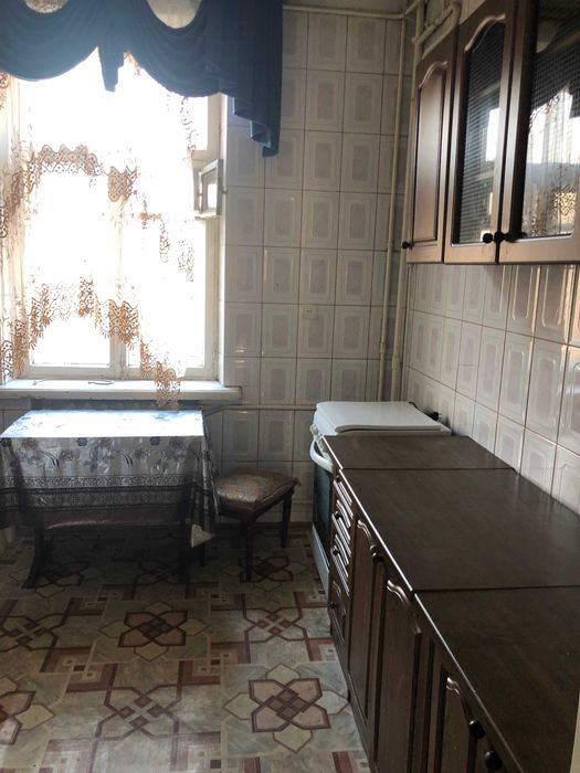 3-х кімн. Центр міста! Частково меблі. Холодильник.Можна з тваринкою.