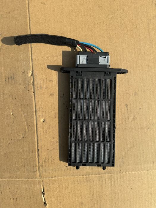 Електро отопитель нагриватель печки Kia Ceed