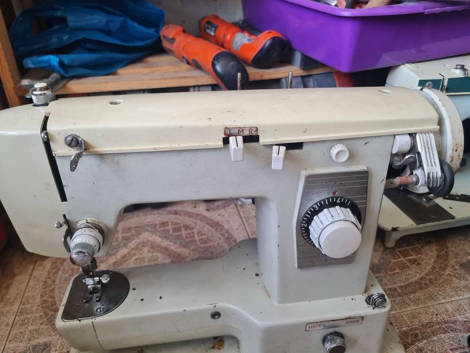 Maquina de costura eletrica Alemã