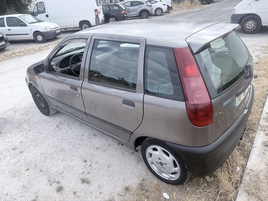 Vendo FIAT PUNTO 1.2      Vendido