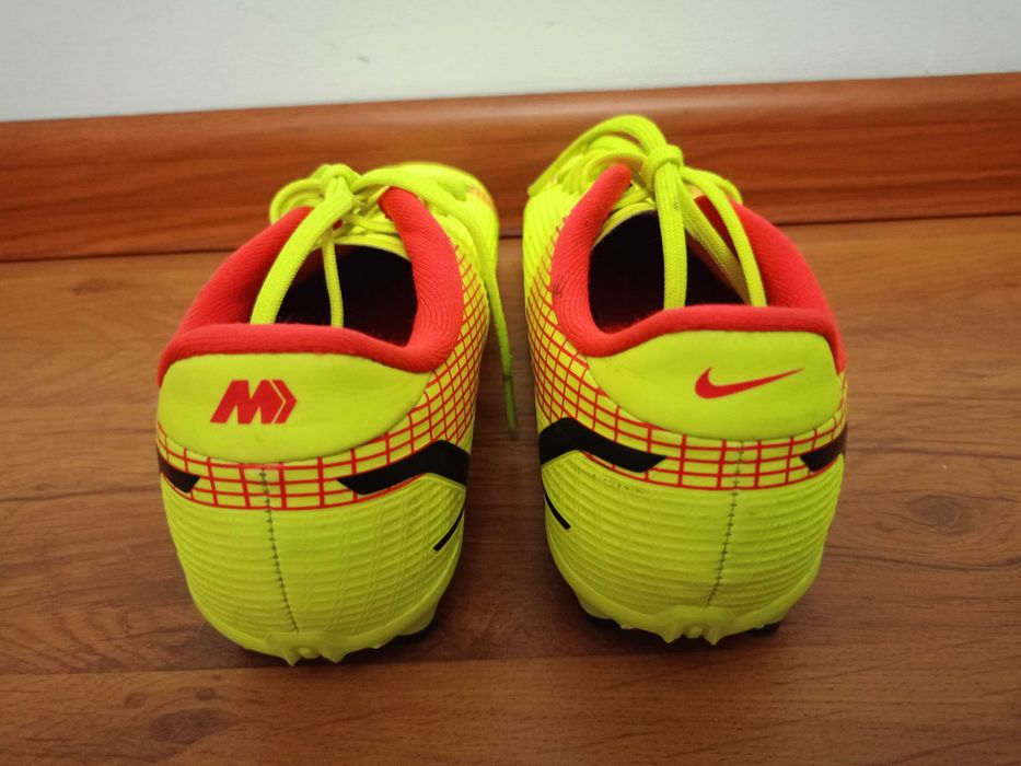 Детские Бутсы Nike Mercurial Vapor 14 Club FG/MG JUNIOR - желтый, 33,5