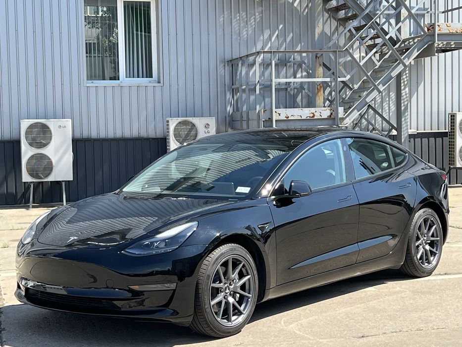 Tesla model 3 STANDARD PLUS