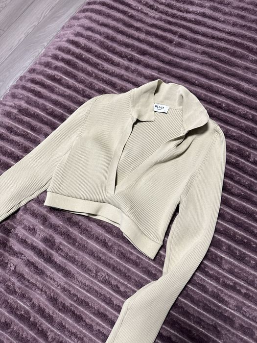 жіночий коротки топ