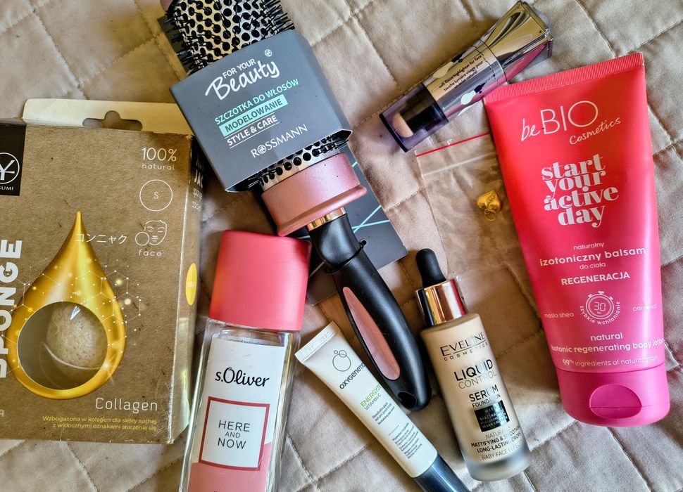 Zestaw kosmetyków i nie tylko Yasumi, benefit...