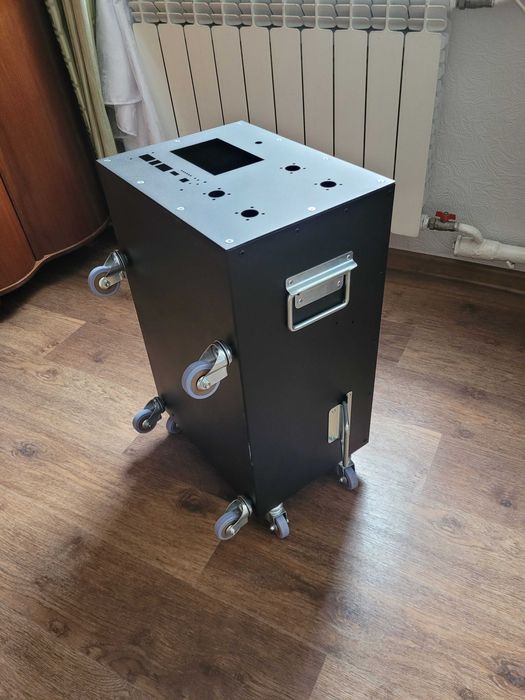 Новий EVE 105  Ящік на колесах для 16 комірок