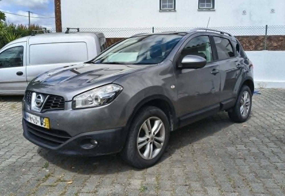 Nissan Qashqai 1.6, 130cv camera traseira e tecto panorâmico de corrente