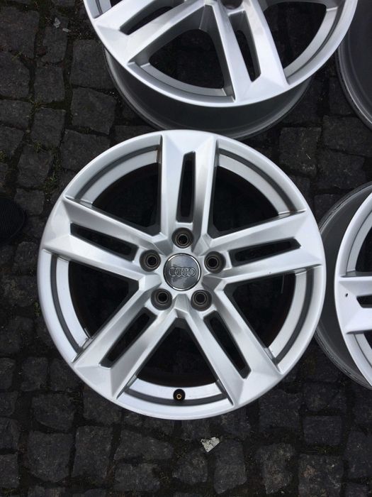Felgi OEM 17 5x112 VW Golf Passat Touran Skoda Seat Audi jak nowe