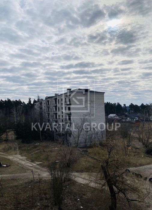 ТЕРМІНОВО! Трикімнатна квартира з індивідуальним газовим опалення!