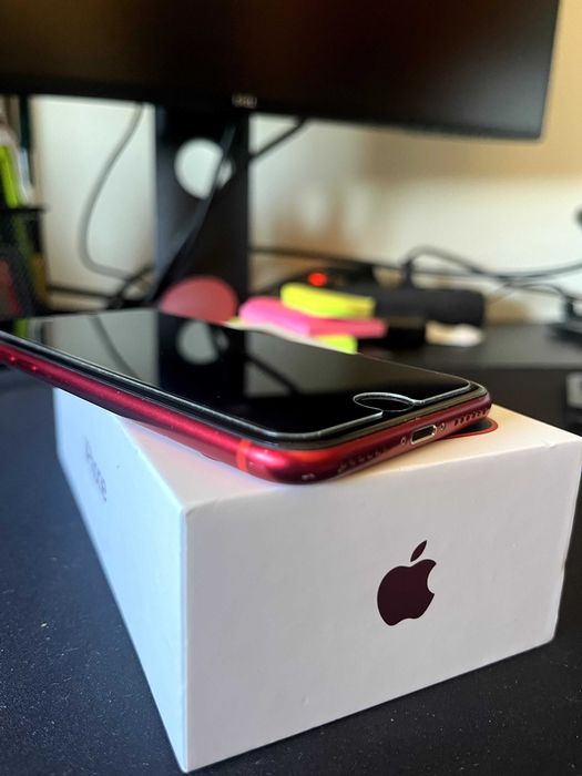 Iphone SE RED 2020 128GB Usado