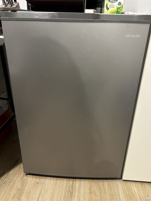 Lodówka sharp prawie nowa na gwarancji