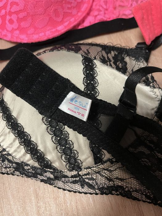 Trzy biustonosze 75D, reserved i desu