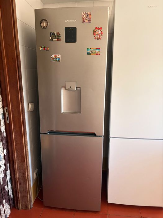 Frigorífico Combinado Daewoo RN365DPT