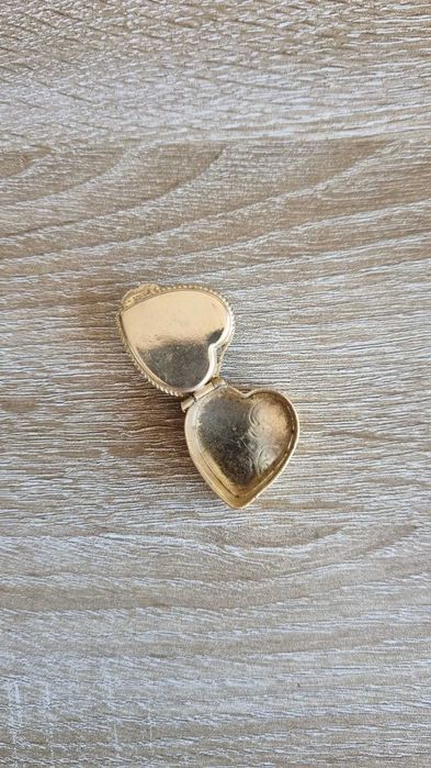 Caixinha Coração Decorativa com ESMALTE Azul e Relevo Metálico