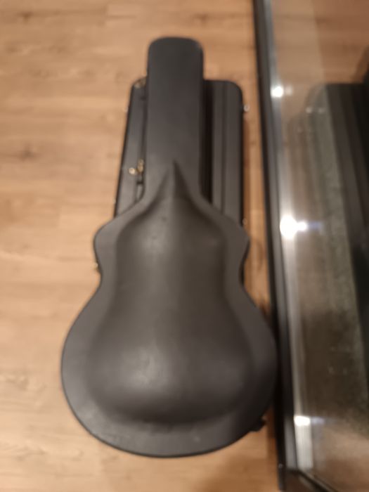 Guitarra vintage v 100