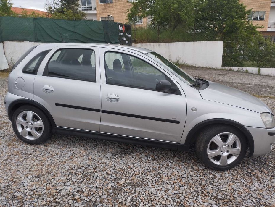 Opel corsa 1.2 16v. Elegance