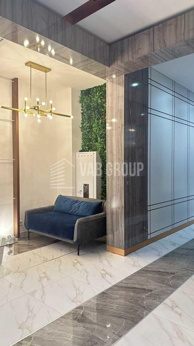 Продаж 2-к квартири в ЖК Edelweiss House + 2 паркінгу, Печерськ