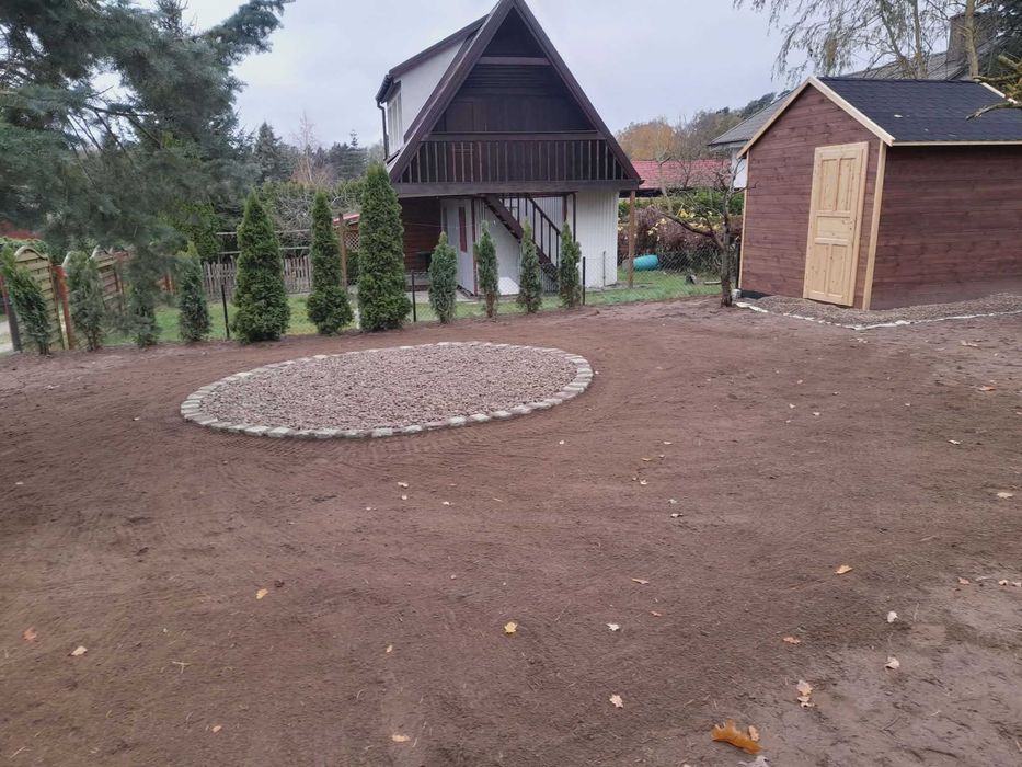Czyszczenie działek Usługi koparką