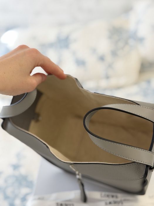 Сумка loewe Compact Hammock Bag сумка лоеве