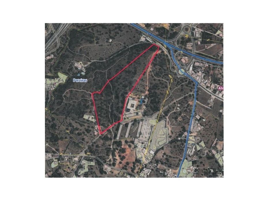 Terreno de 51000m2 com PIP para construção de edifícios destinados ...