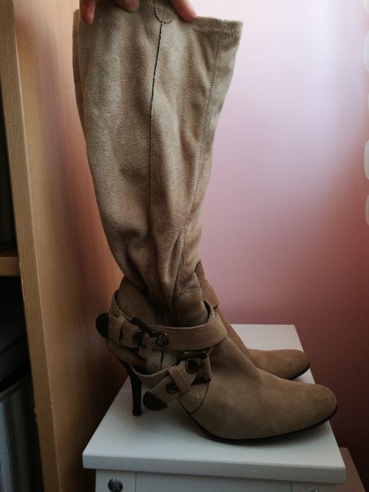 Botas camurça bege pele verdadeira made in Portugal