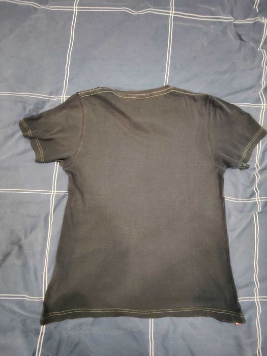 T-shirt Quicksilver tam. L em bom estado