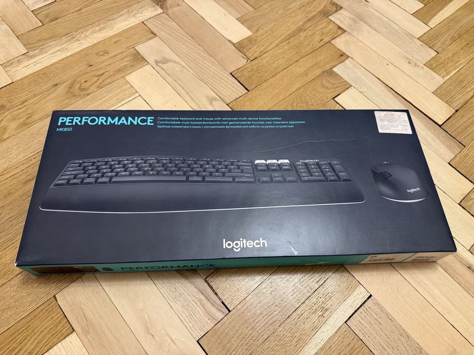 Комплект Клавіатура + Миша Logitech Performance MK850