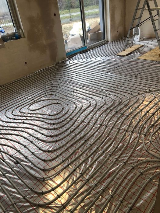 Usługi hydrauliczne Centralne ogrzewanie Instalacje C.W.U Pompy Ciepła