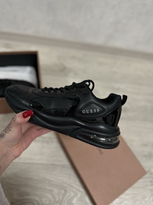 Женские кроссовки Guess оригинал