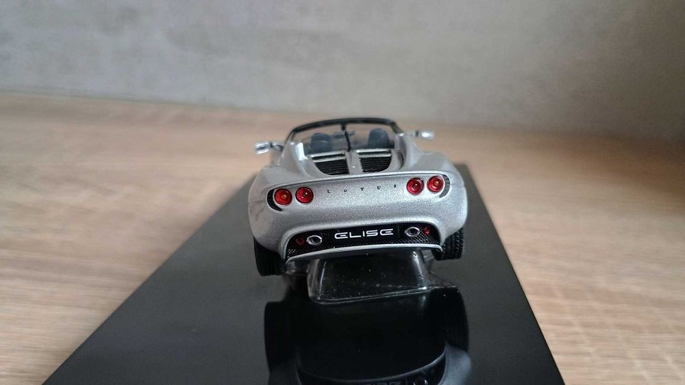 Lotus Elise Silver (AUTOart) 1/43 1:43