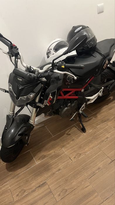 Benelli TNT 125 ano 2017