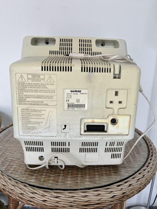 Tv lcd das antigas e mais