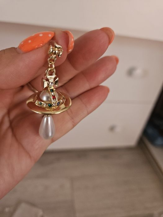 Piękne nowe kolczyki Vivienne Westwood