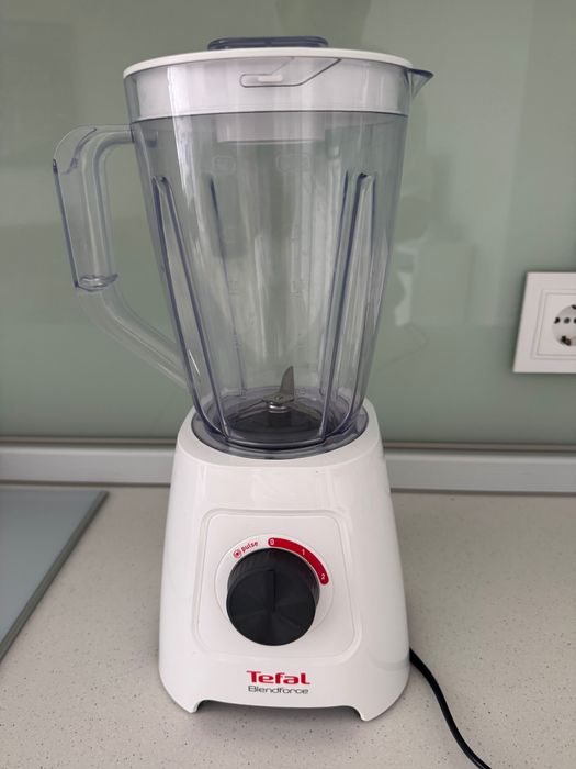 Блендер Tefal BL42, 600W продам