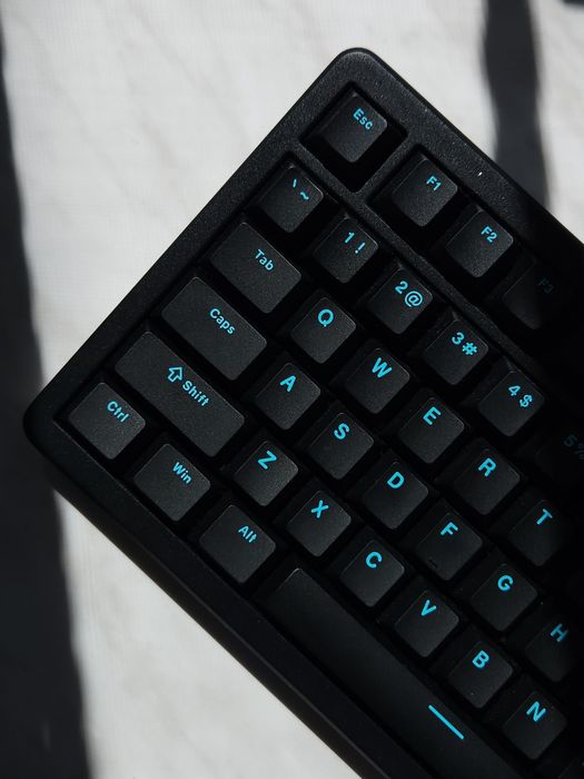 Магнитная клавиатура Womier SK75 TMR