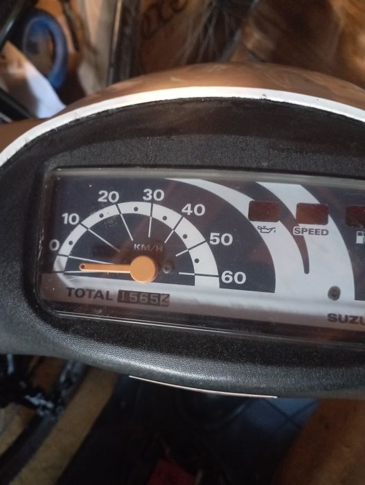 Продаю сузуки летс 2 бабочка
