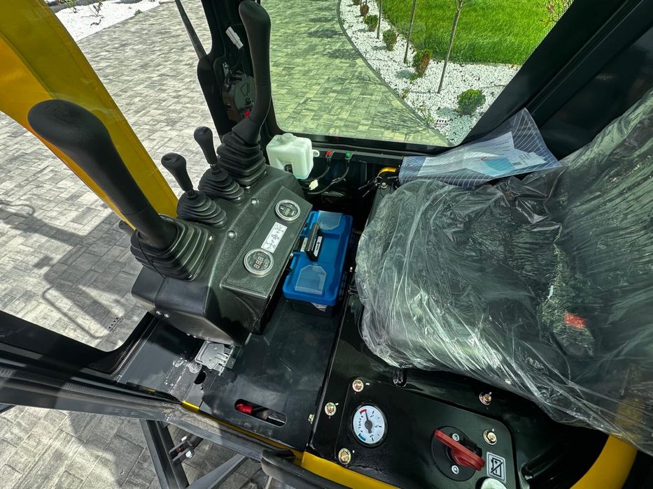 MINI Koparka RIPPA R319 zamknięta kabina – kamera cofania  – NOWA