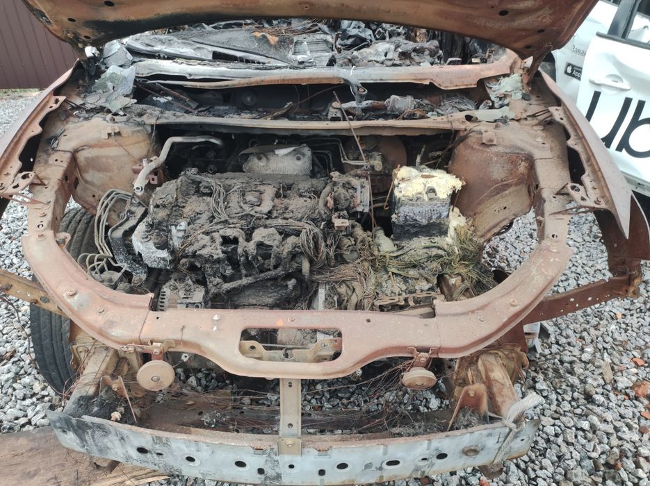 Продам Мазду после пожара