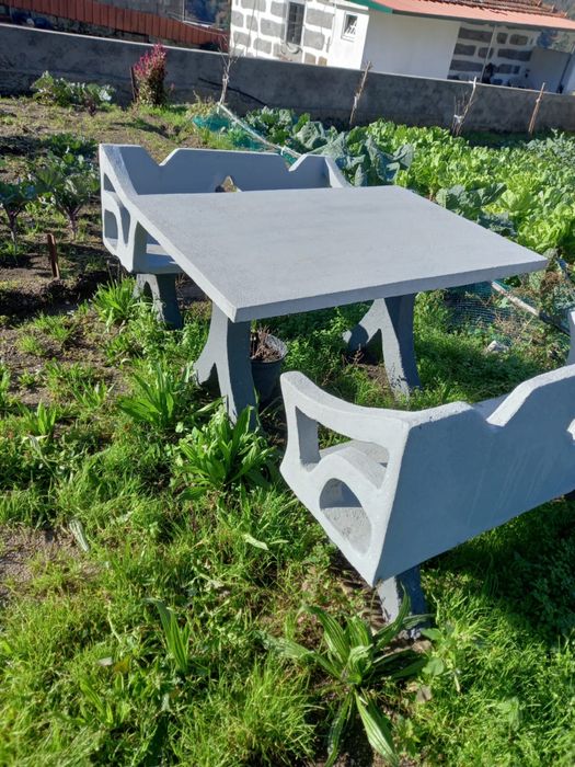 Mesa de pedra para jardim