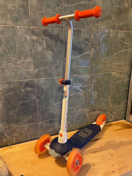 Дитячий самокат на  3-6 років