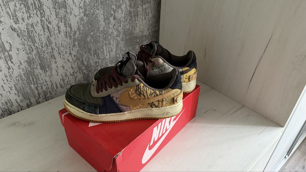 Nike Air Force 1 б/у в гарному стані